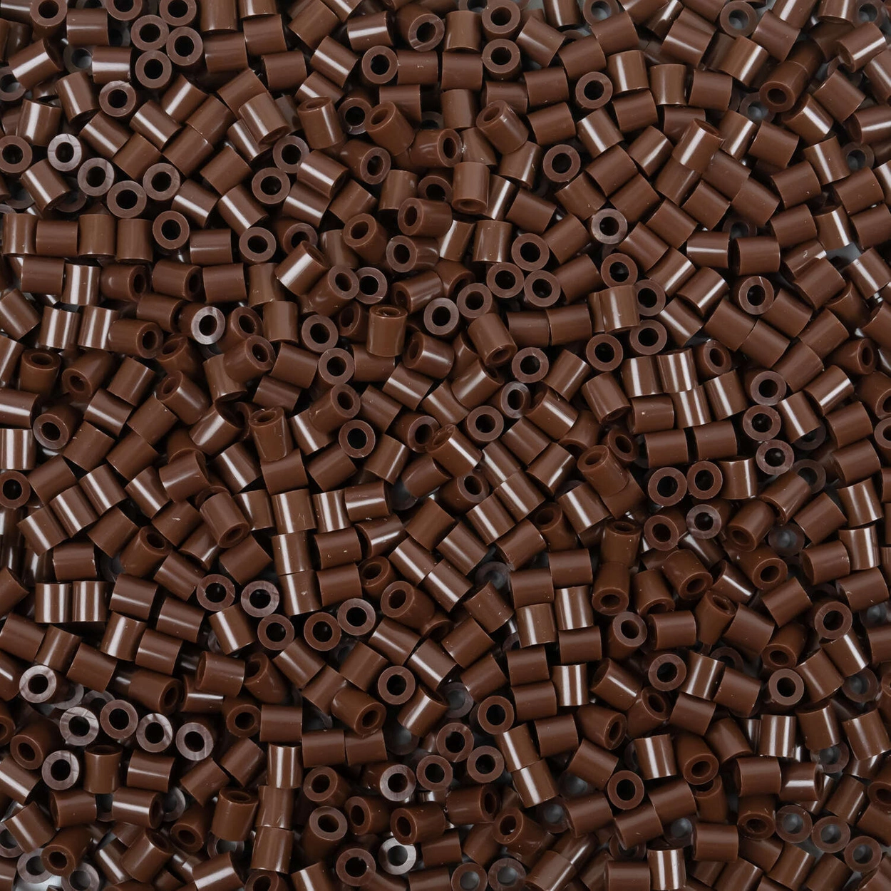 Koraliki do prasowania CIEMNY BRĄZ 1500 szt Benny Beads