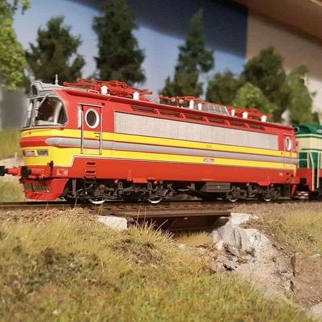 Piko 51380 - Elektrowóz S499 CSD Laminatka, ep. IV