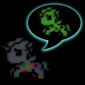 Koraliki do prasowania 2000 ŚWIECĄCE W CIEMNOŚCI (LA.W06-G6)