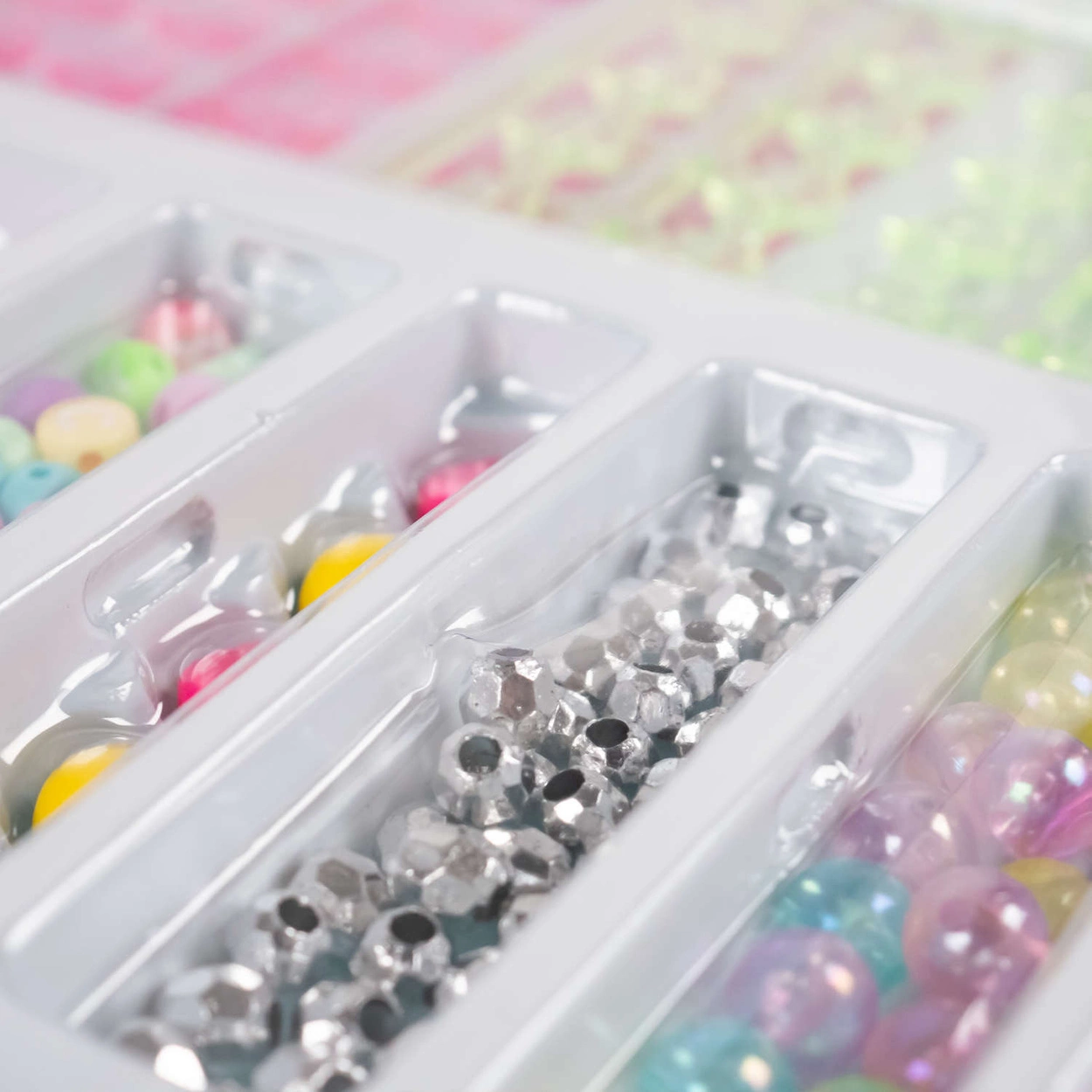 Zestaw Kreatywny do Robienia Biżuterii DIY Walizka