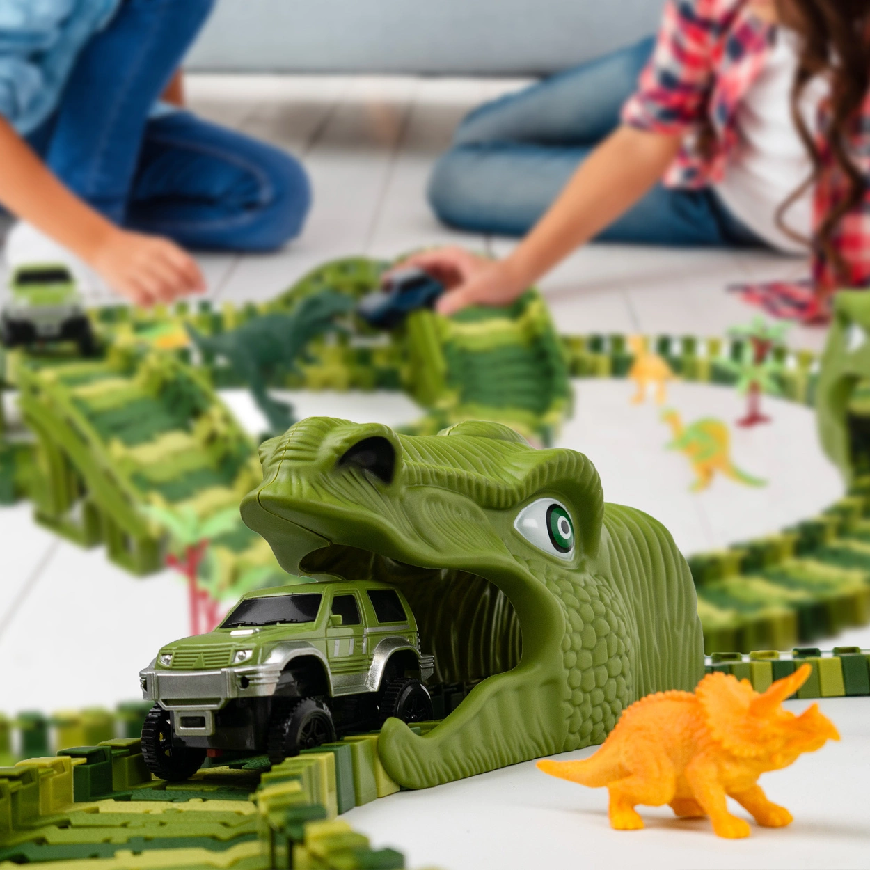 Tor Wyścigowy Mega City Dino Park Zestaw z Autkiem i Tory Dinozaurów T Rex 240 Elementów