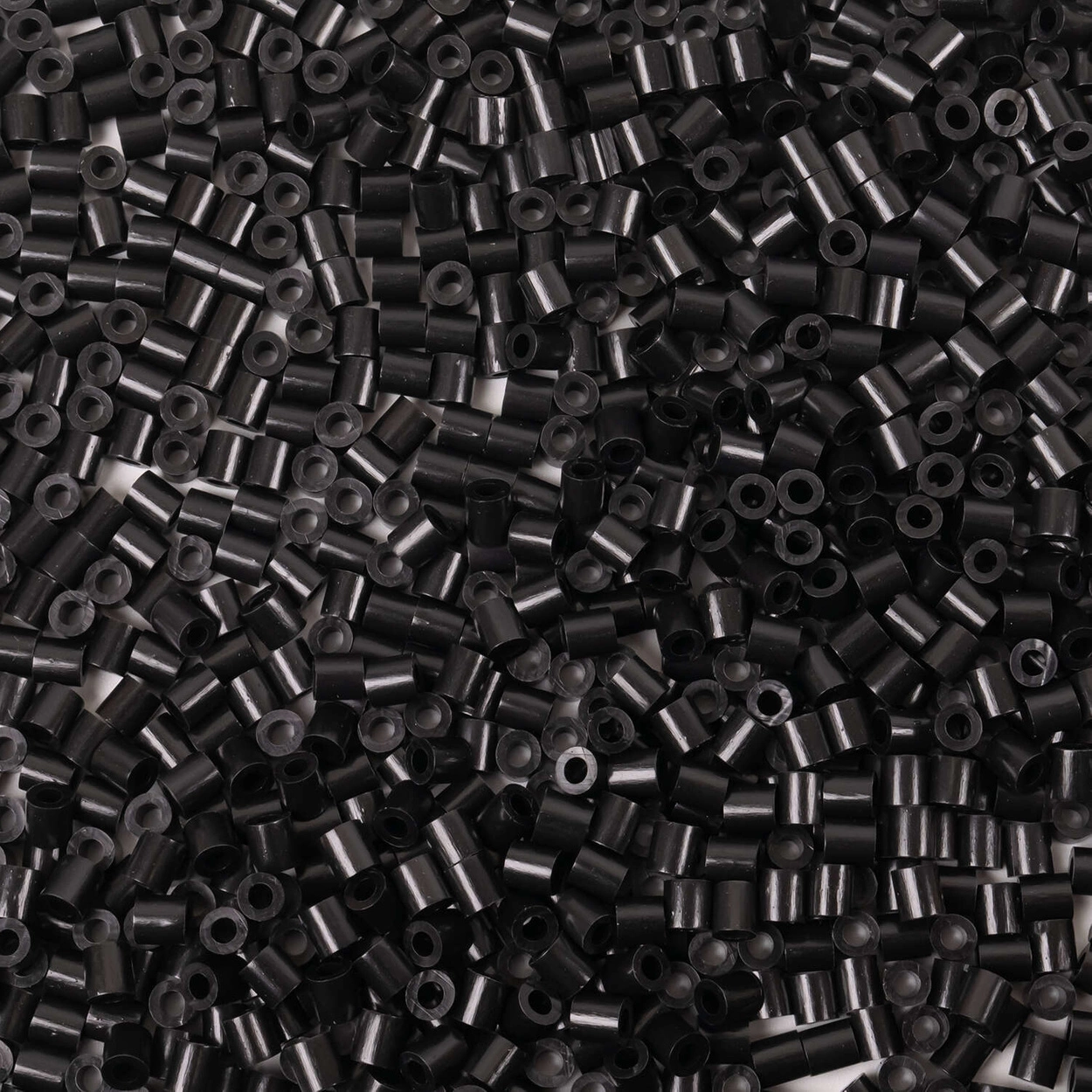 Koraliki do prasowania CZARNE 1500 szt Benny Beads