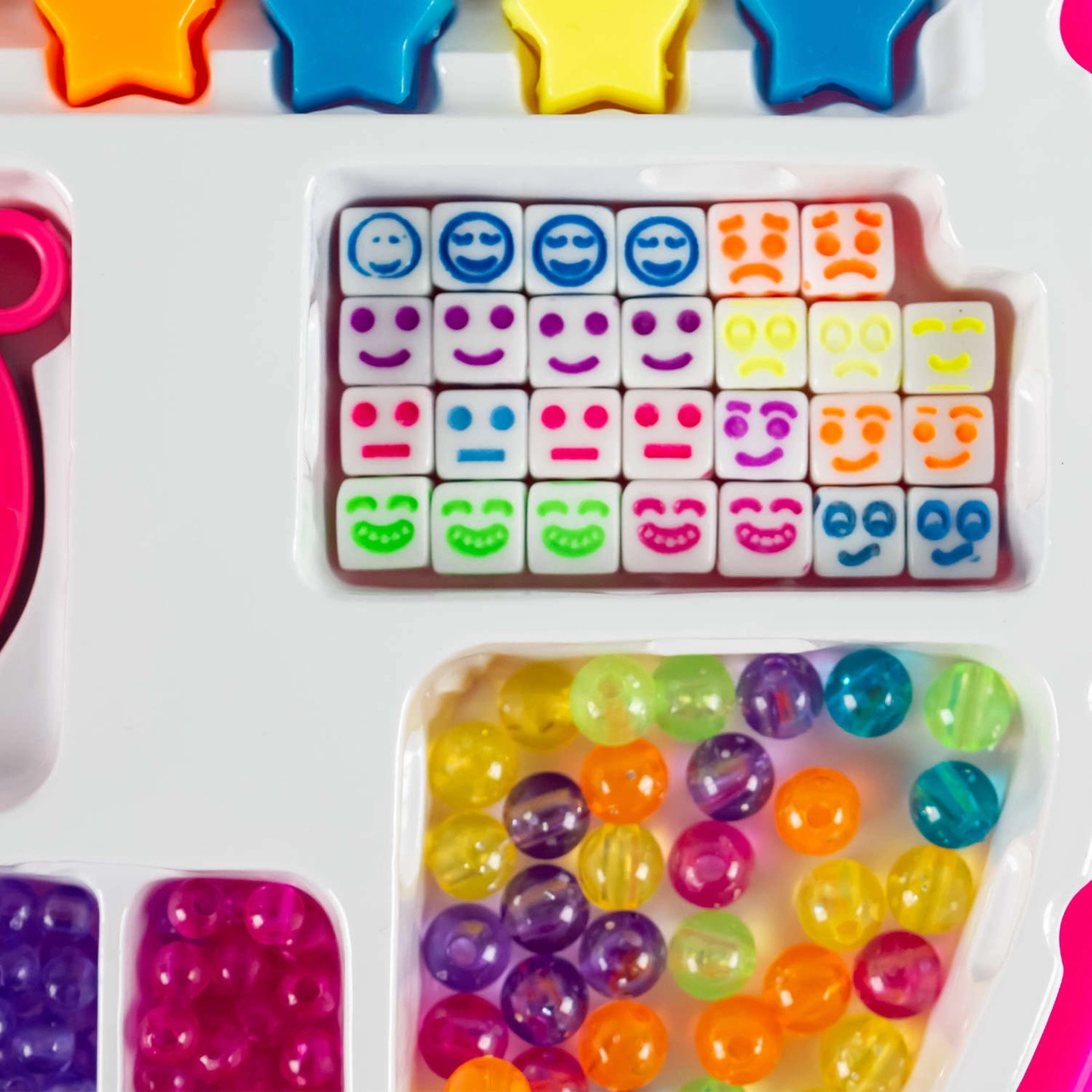 Zestaw Kreatywny do Robienia Biżuterii Bransoletek Walizka