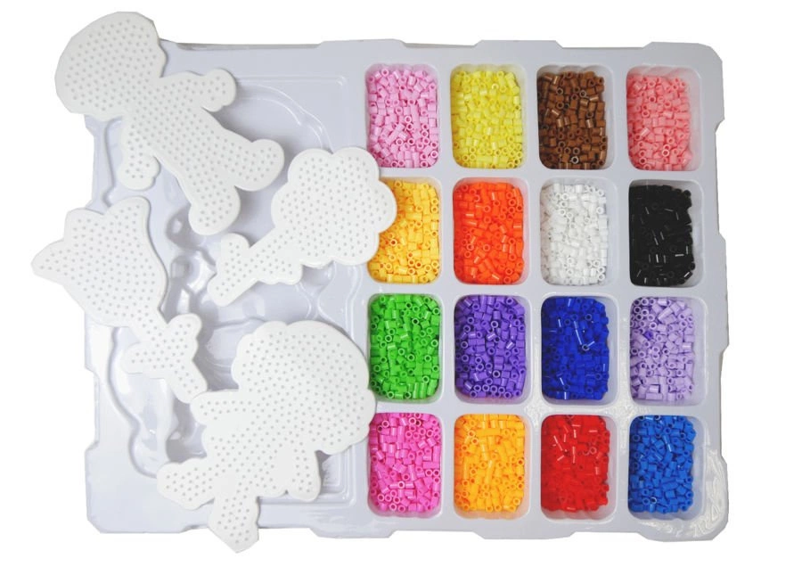 Koraliki IRONING BEADS 10000 + 2 kwiatki + 2 ludziki